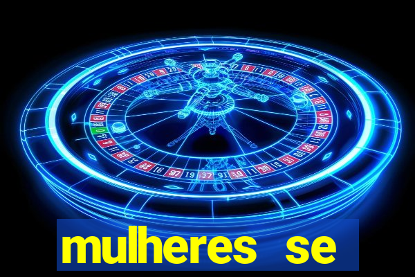 mulheres se exibindo ao vivo